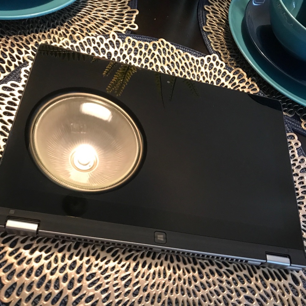 Lenovo idea pad yoga 11S core i5